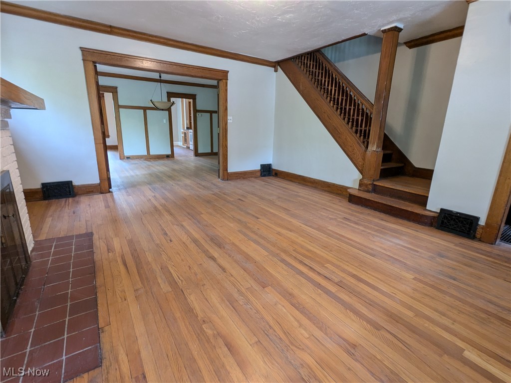 Cleveland Heights, Ohio 44106, United States, 10 Bedrooms Bedrooms, ,4 BathroomsBathrooms,Residential,Active,47861