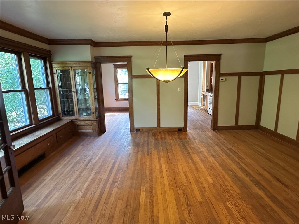 Cleveland Heights, Ohio 44106, United States, 10 Bedrooms Bedrooms, ,4 BathroomsBathrooms,Residential,Active,47861