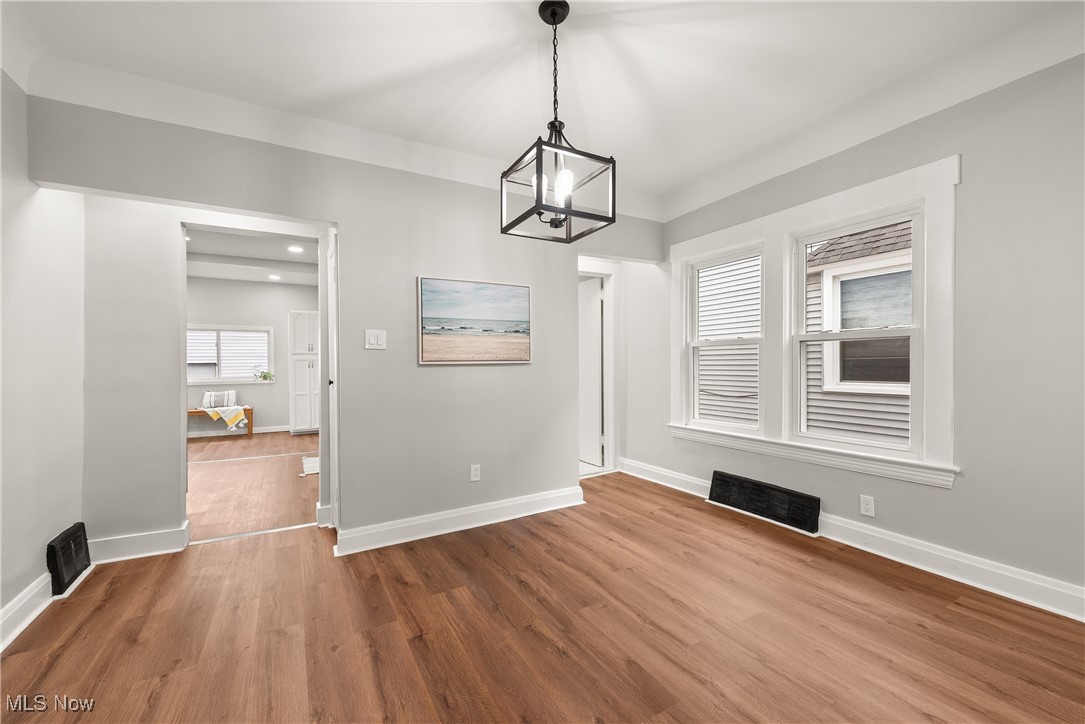 Lakewood, Ohio 44107, United States, 5 Bedrooms Bedrooms, ,3 BathroomsBathrooms,Residential,Active,98222