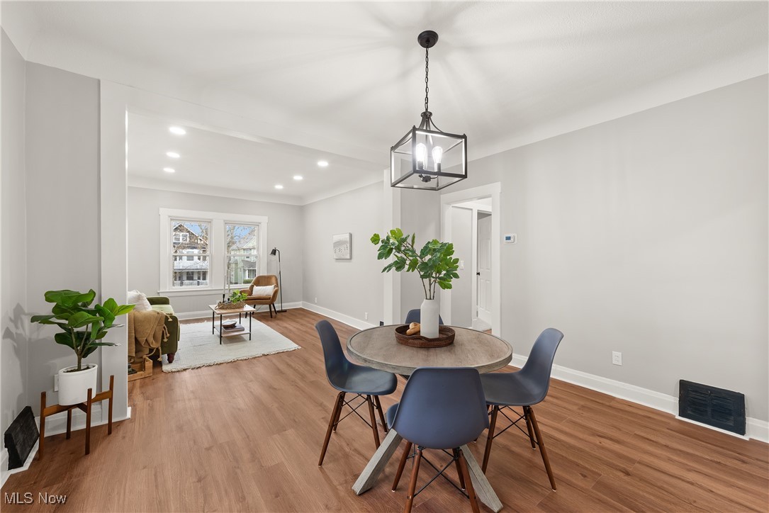 Lakewood, Ohio 44107, United States, 5 Bedrooms Bedrooms, ,3 BathroomsBathrooms,Residential,Active,98222