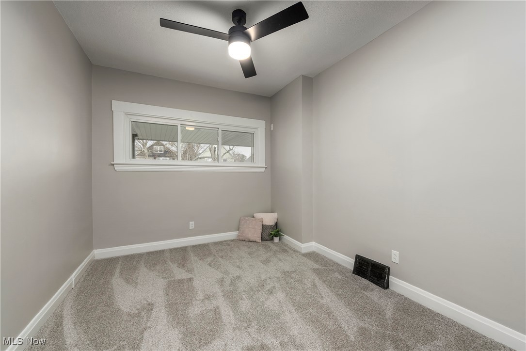 Lakewood, Ohio 44107, United States, 5 Bedrooms Bedrooms, ,3 BathroomsBathrooms,Residential,Active,98222