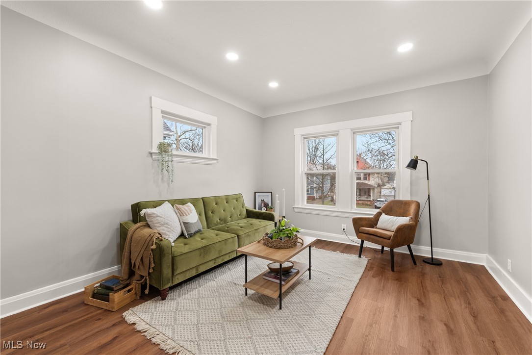 Lakewood, Ohio 44107, United States, 5 Bedrooms Bedrooms, ,3 BathroomsBathrooms,Residential,Active,98222