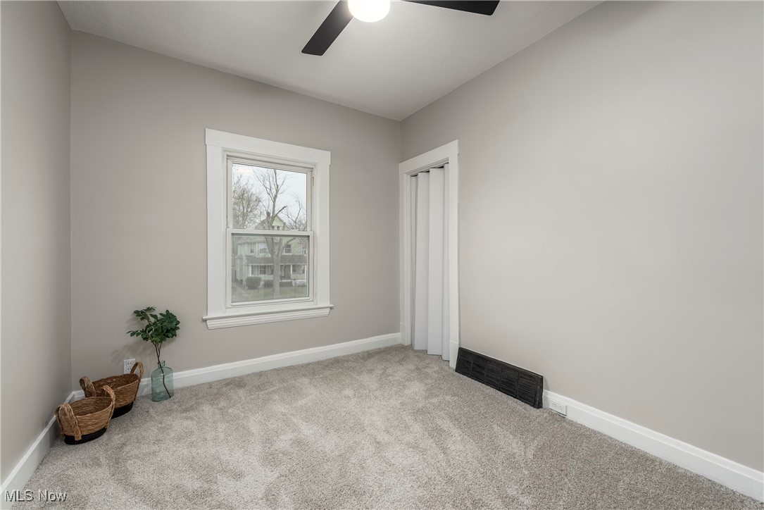 Lakewood, Ohio 44107, United States, 5 Bedrooms Bedrooms, ,3 BathroomsBathrooms,Residential,Active,98222