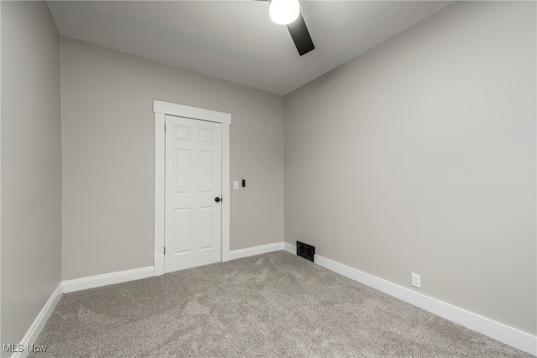 Lakewood, Ohio 44107, United States, 5 Bedrooms Bedrooms, ,3 BathroomsBathrooms,Residential,Active,98222