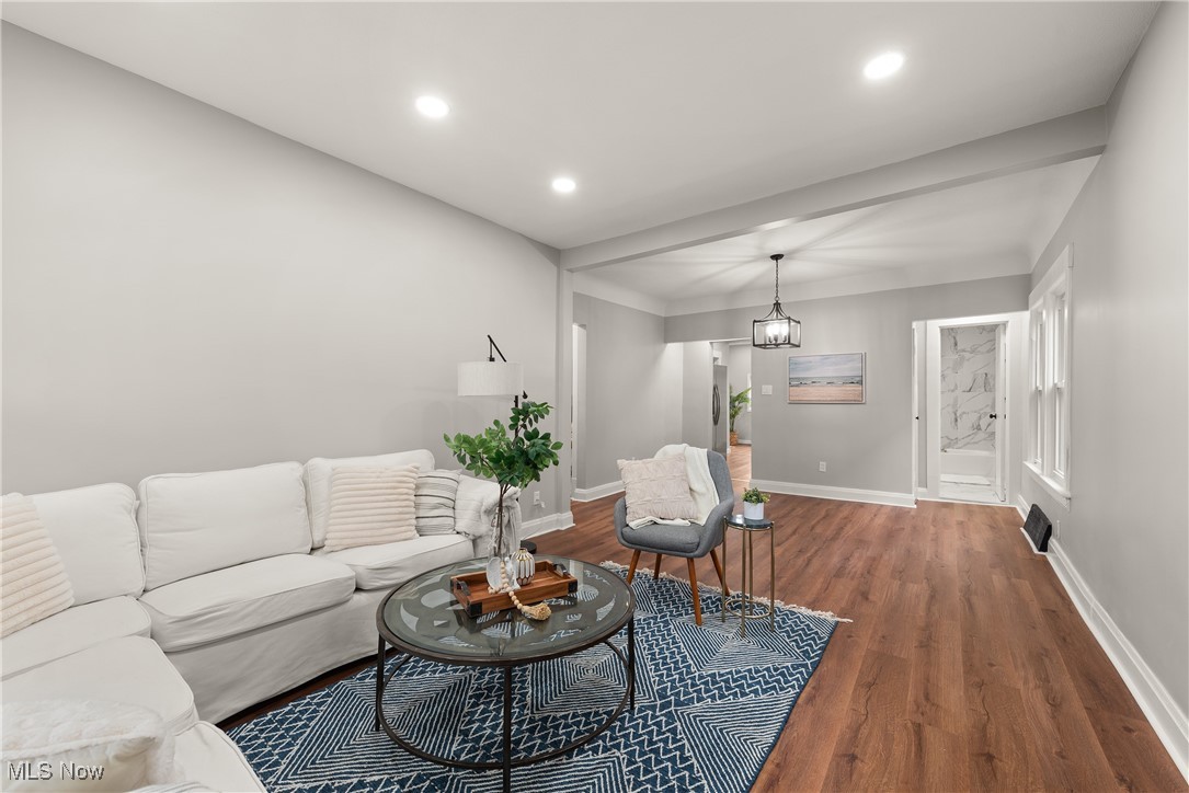 Lakewood, Ohio 44107, United States, 5 Bedrooms Bedrooms, ,3 BathroomsBathrooms,Residential,Active,98222