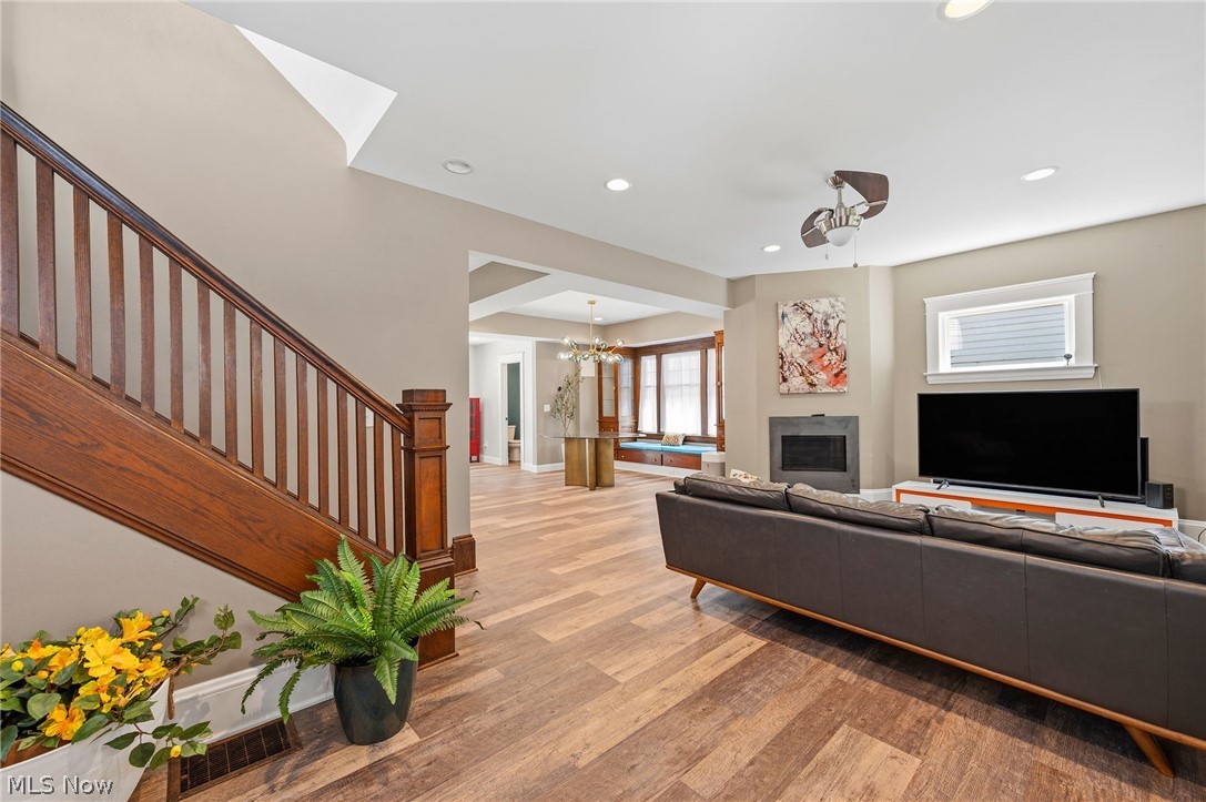 1909 W 74th Street