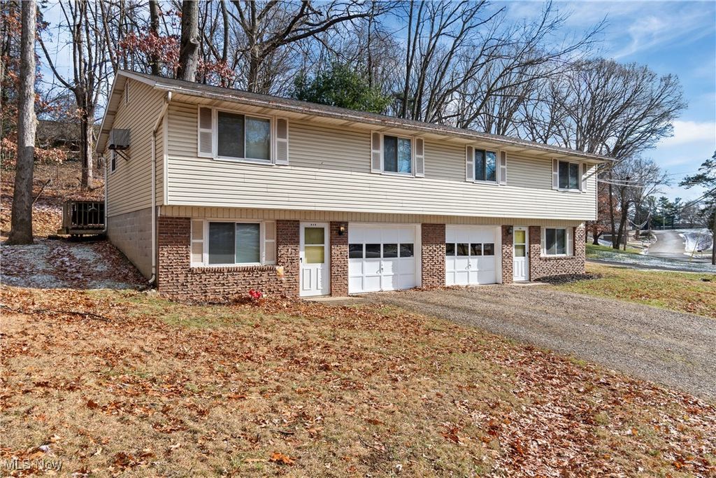 Photo of 210 Anna Avenue NW, Canton, OH 44708 (MLS # 5177349)