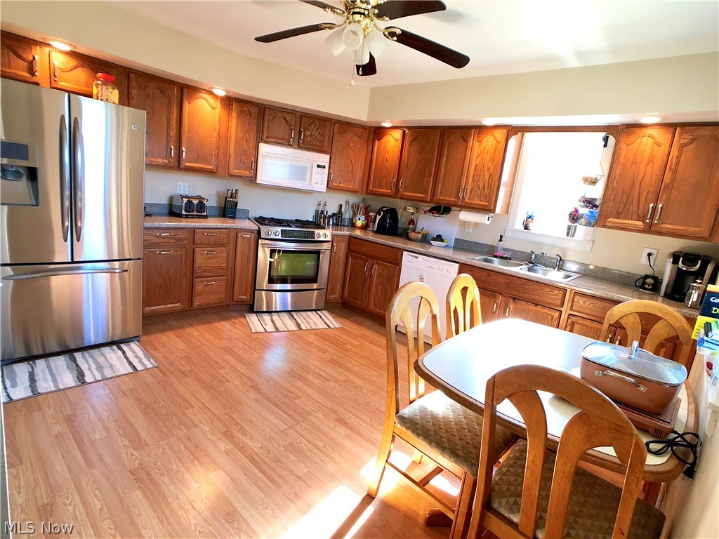 P J Simone 01 - Residential