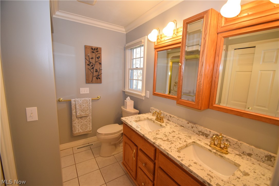 Lockwood Villas Condo - Residential