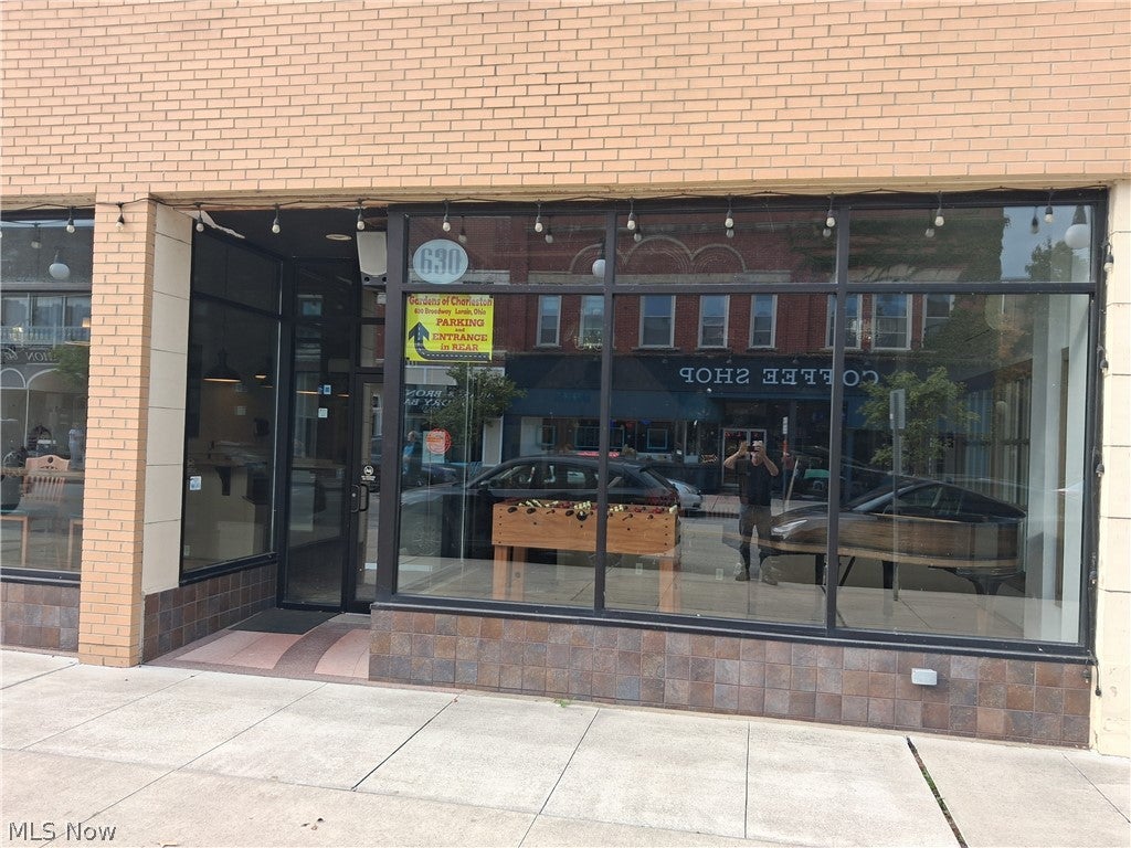 610 Broadway 5