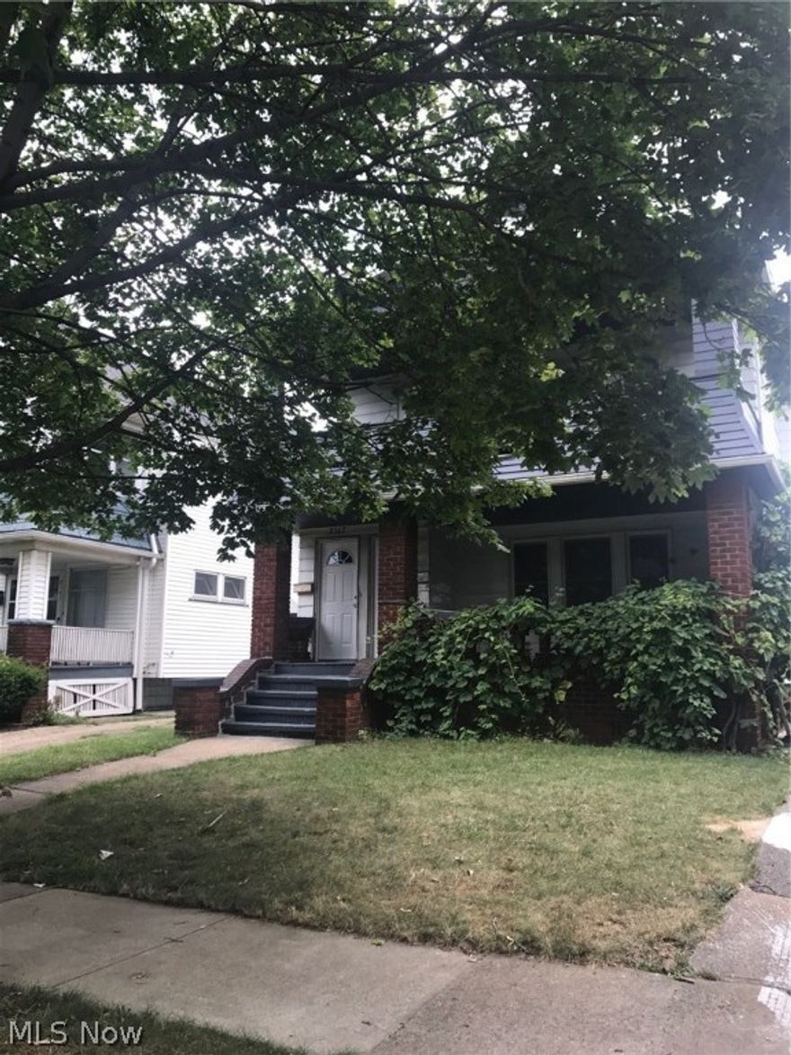 Totally remodeled Lakewood duplex. Trending birdtown area. Brand new flooring kitchens and baths, central air. 2/1 up and down. Large front porch. Great street