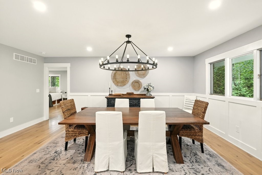 Moreland Hills, Ohio 44022, United States, 3 Bedrooms Bedrooms, ,3 BathroomsBathrooms,Residential,Active,175636