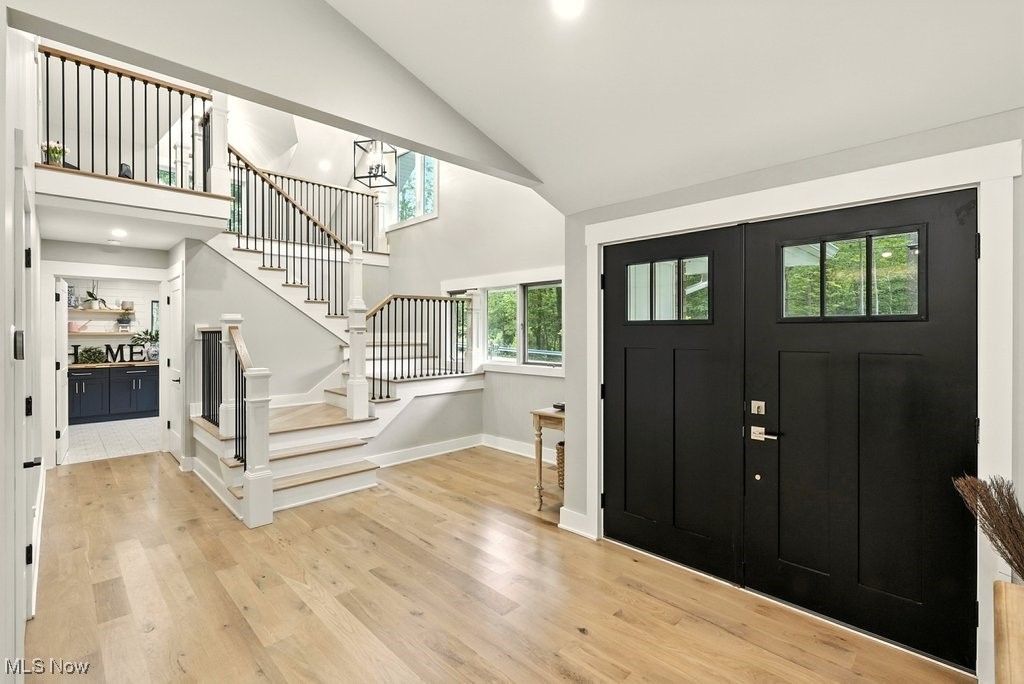 Moreland Hills, Ohio 44022, United States, 3 Bedrooms Bedrooms, ,3 BathroomsBathrooms,Residential,Active,175636