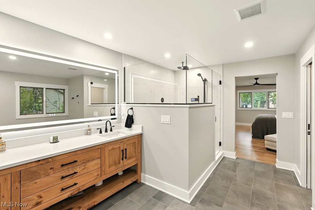 Moreland Hills, Ohio 44022, United States, 3 Bedrooms Bedrooms, ,3 BathroomsBathrooms,Residential,Active,175636