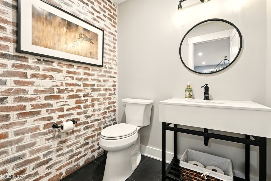 Moreland Hills, Ohio 44022, United States, 3 Bedrooms Bedrooms, ,3 BathroomsBathrooms,Residential,Active,175636