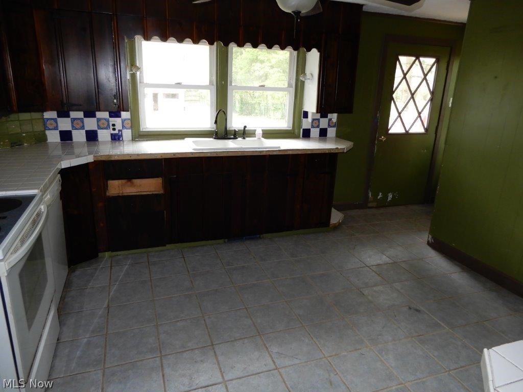 Meadowbrook Lake - Residential