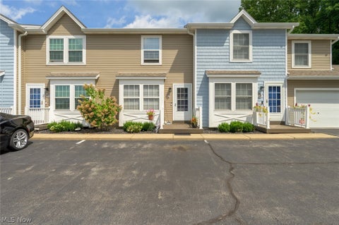 Condo For Sale - 3294 Woodland Trail #C<br/> Cortland, OH 44410