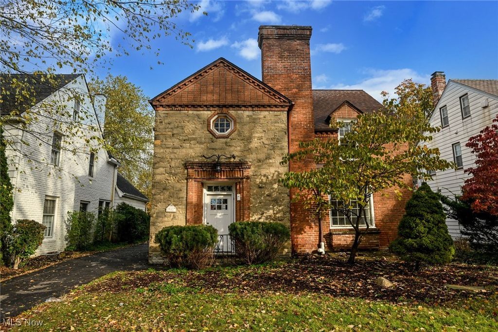 Photo of 19617 Lomond Boulevard, Shaker Heights, OH 44122 (MLS # 5169166)