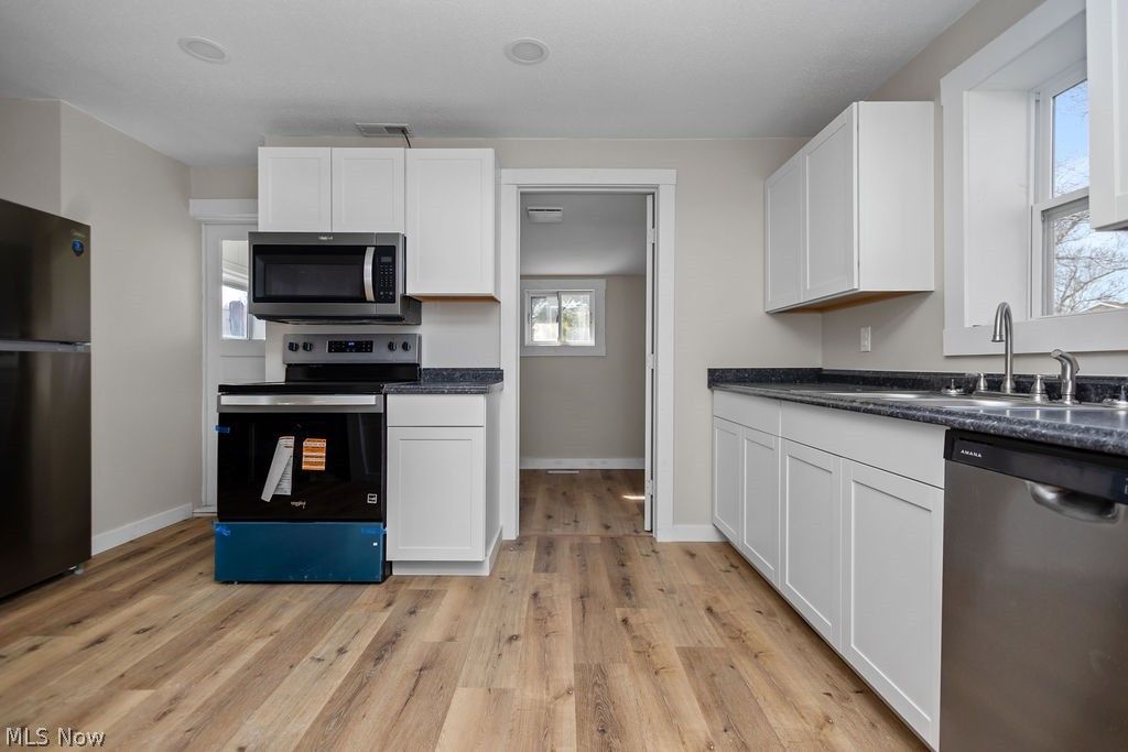 Photo of 260 Courtland Boulevard, Eastlake, OH 44095 (MLS # 5199651)