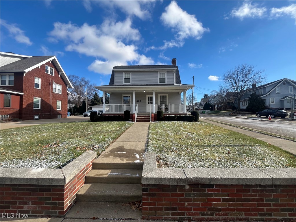 Located on Main Street in the heart of North Canton. Great visibility and convenience. A rare find and an awesome business/investment opportunity. This is a mixed use property ready for a business on the main level and has an occupied 1 bedroom apartment in the upper unit. The main level has neutral colors and is a blank canvas ready for your business to move right in. Ample parking available in the rear of business. Charming curb appeal. Don't miss your chance for this one of a kind property!