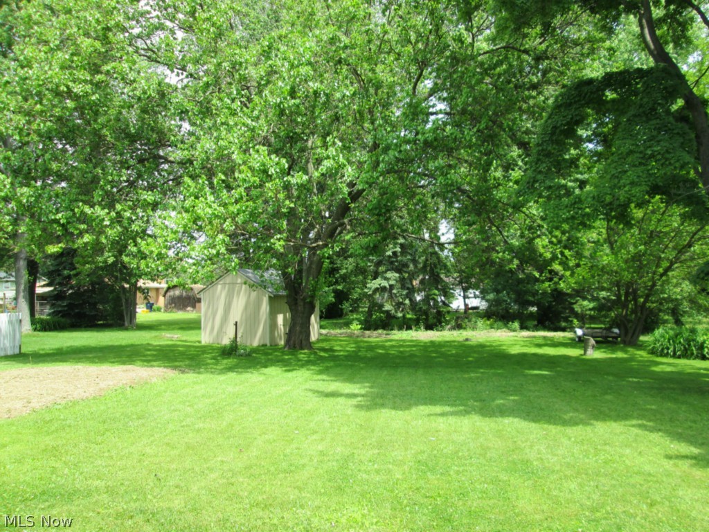 applewood acres - Residential