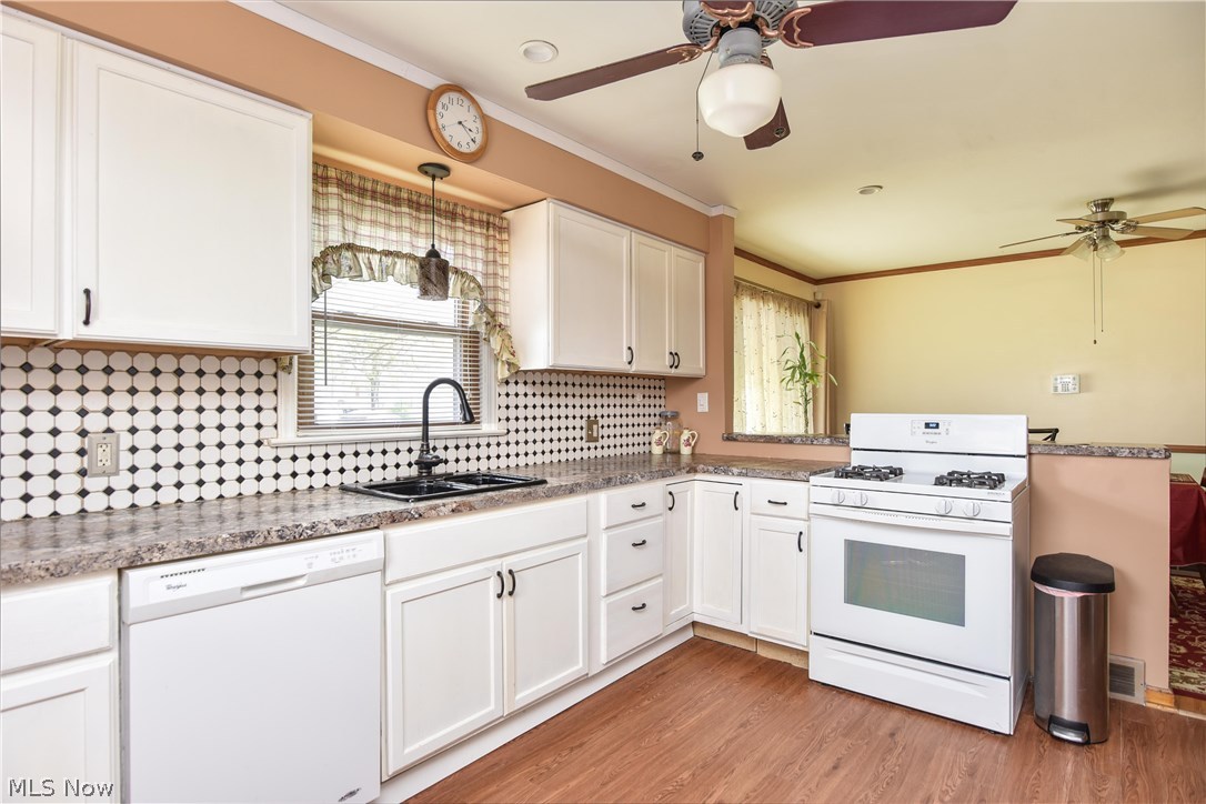 New England Lanes 05 - Residential