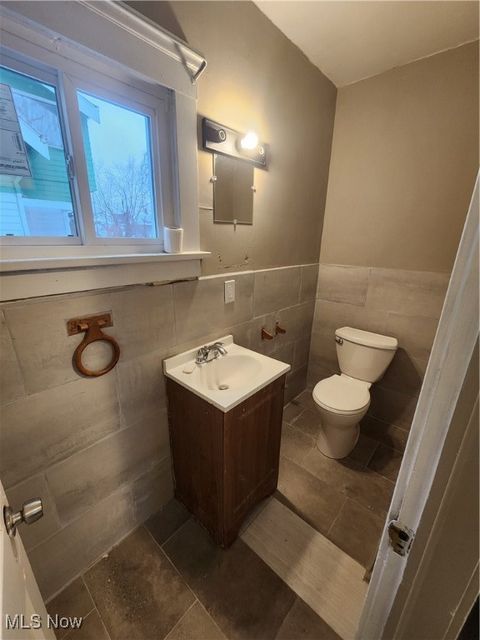 Tiny photo for 4254 E 134th Street, Cleveland, OH 44105 (MLS # 5179664)