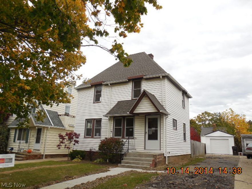 *** Nice Area Of Cleveland in Old Brooklyn Neighborhood *** Newer Garage and Roof! *** Freshly Painted Interior *** Hardwood Floors Throughout *** Fenced-In Yard *** Large Eat In Kitchen with Sliding Glass Door that Leads to Large Deck - Freshly Stained *** Some Newer Light Fixtures *** Newer Cement Sidewalk and Front Stoop ***  Great Location *** Ten Minutes from Downtown Cleveland, The Metroparks Parkway, Cleveland Hopkins International Airport and Ridge Park Square Shopping Center and Restaurants! 

Calendar Days 1-7:All offers will be rejected. We want REOs to have the exposure to the market and potential buyers. The date the property is listed is counted as Day 1. Calendar Days 8-15:PAS will entertain offers from all buyers except buyers purchasing as a secondary residence, parent(s) buying a home for their child/children, and investors. Offers that will be entertained  include the following:Buyers purchasing a property as their primary residence. Municipalities purchasing a res