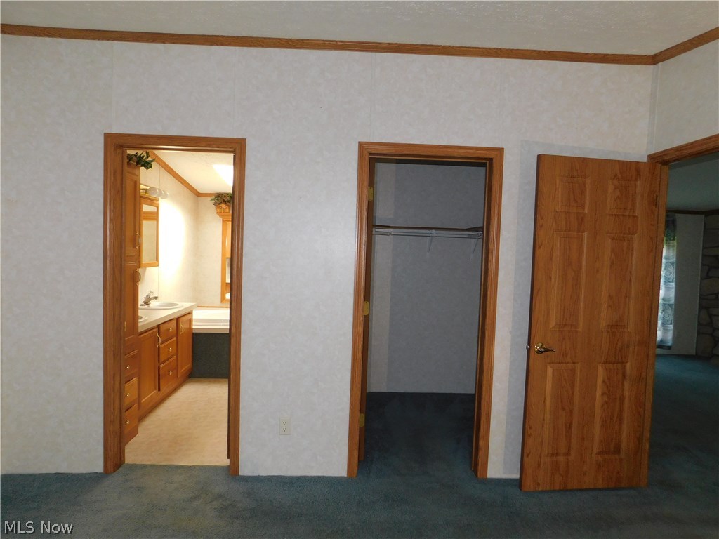 Birchwood Manor - Residential