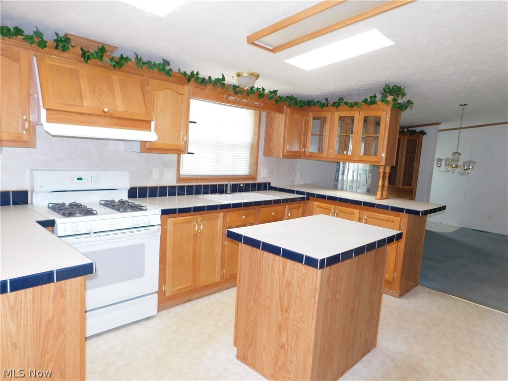 Birchwood Manor - Residential