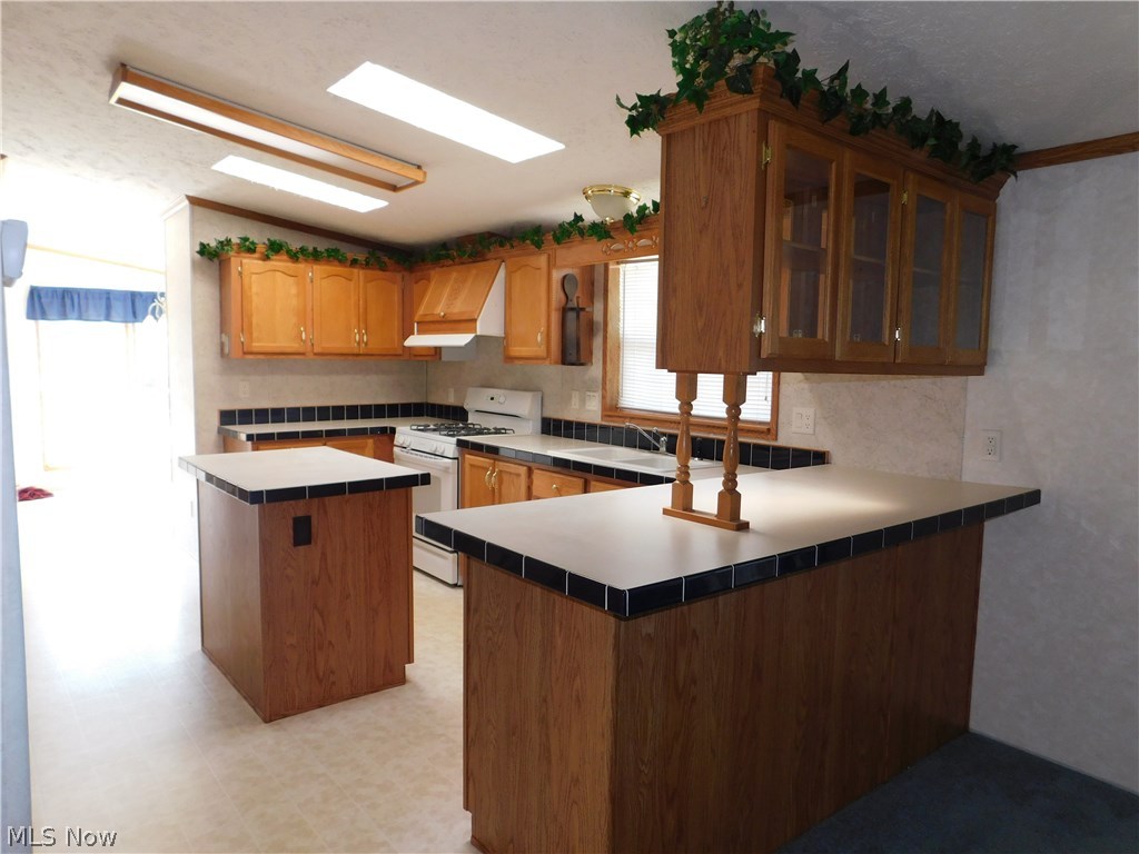 Birchwood Manor - Residential