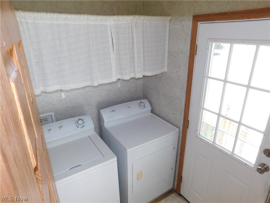 Birchwood Manor - Residential