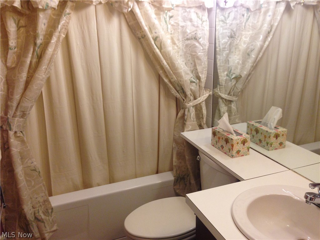 Four Plazas - Residential