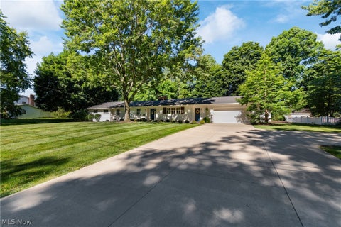 Tiny photo for 1001 Oneida Trail SW, Hartville, OH 44632 (MLS # 5221823)