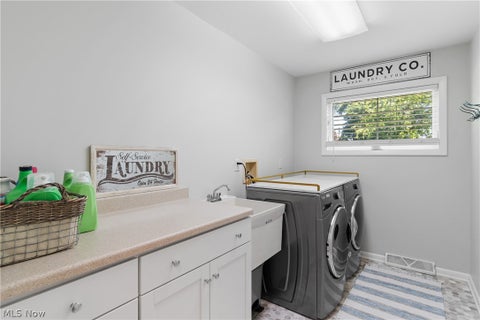 Tiny photo for 1001 Oneida Trail SW, Hartville, OH 44632 (MLS # 5221823)