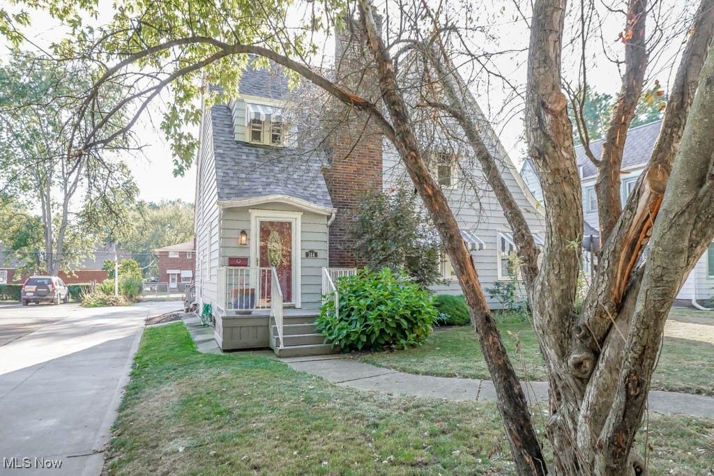 Photo of 144 Aultman Avenue NW, Canton, OH 44708 (MLS # 5168110)