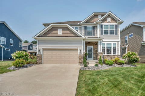 Homes For Sale - 366 Denali Court<br/> Macedonia, OH 44056