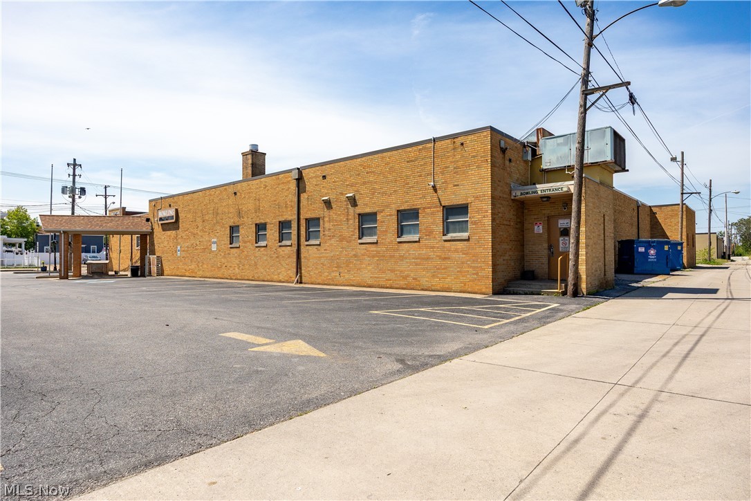 2915 Broadway
