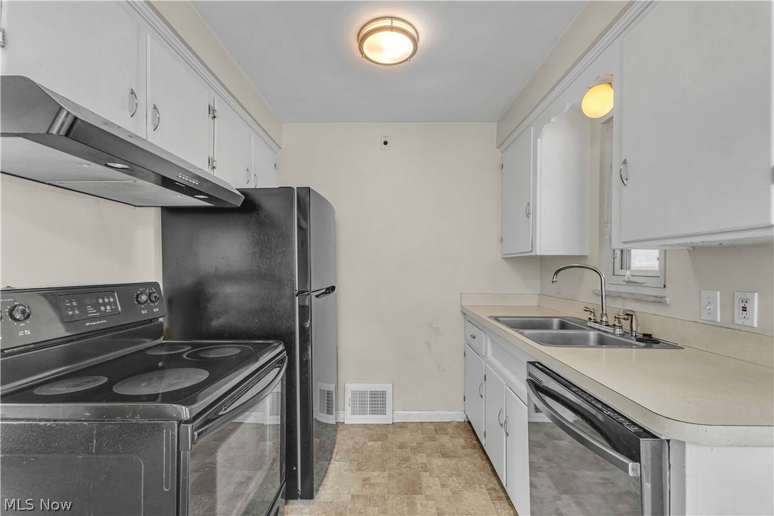 Bay Side Manor - Residential