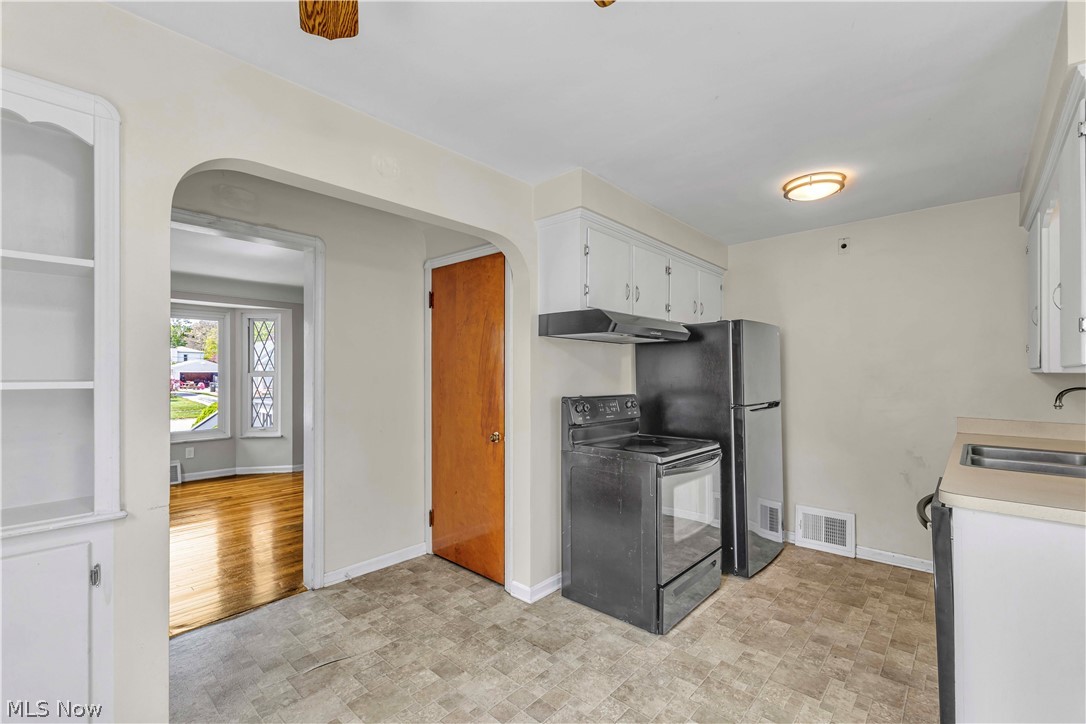 Bay Side Manor - Residential