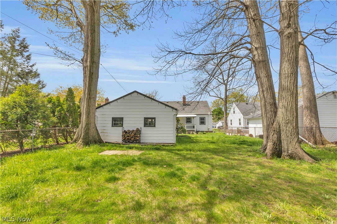 Bay Side Manor - Residential