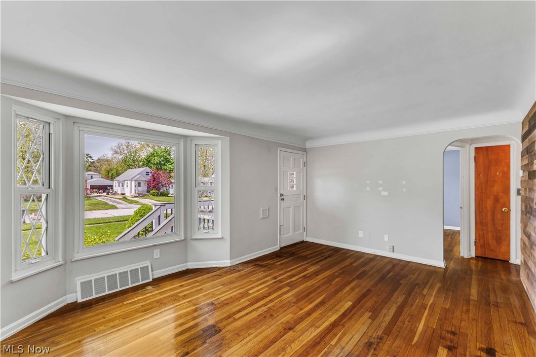 Bay Side Manor - Residential