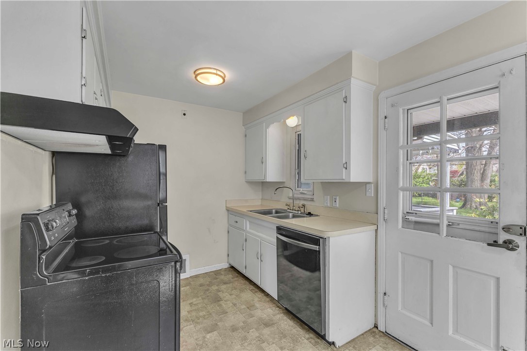 Bay Side Manor - Residential