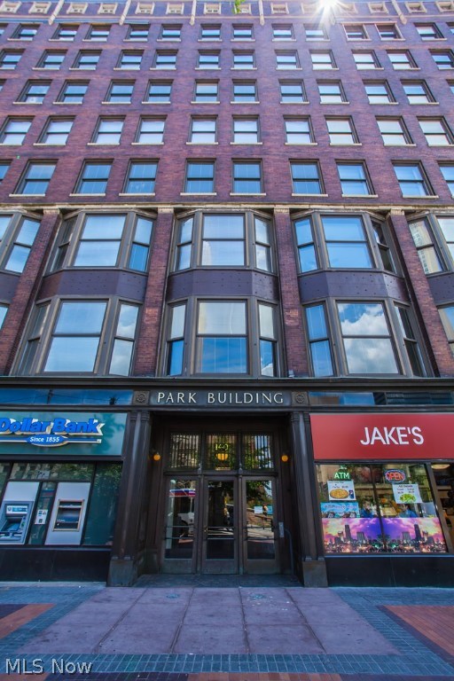 Park Bldg Condos - Residential Lease