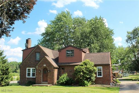 929 E Park Avenue Columbiana OH 44408