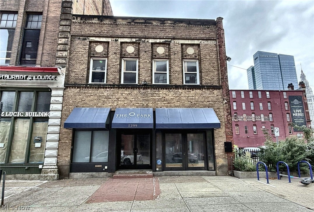 1299 W 9Th St, Cleveland, OH 44113