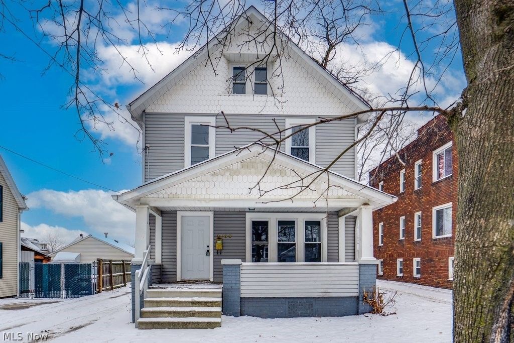 Photo of 2100 12th Street SW, Akron, OH 44314 (MLS # 5208117)