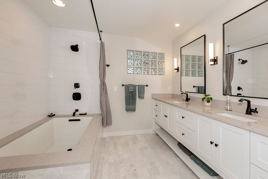 Hunting Valley, Ohio 44022, United States, 5 Bedrooms Bedrooms, ,7 BathroomsBathrooms,Residential,Active,47429