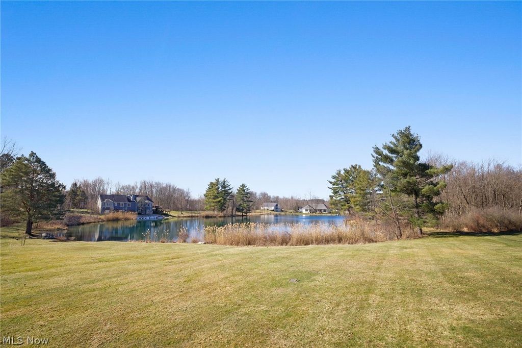 Photo of 7380 Walters Road, Hudson, OH 44236 (MLS # 5190395)