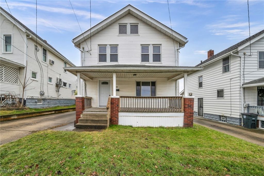 Photo of 36 W Wilbeth Road, Akron, OH 44301 (MLS # 5179991)